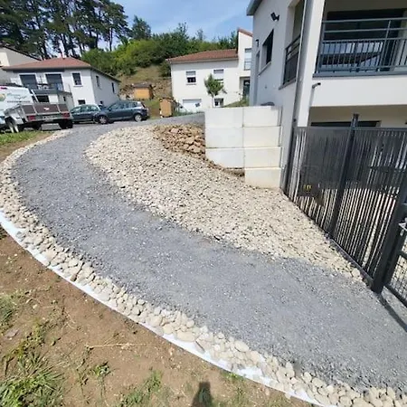 Rez-de-jardin De Maison Avec Et Borne D'arcade Appartement