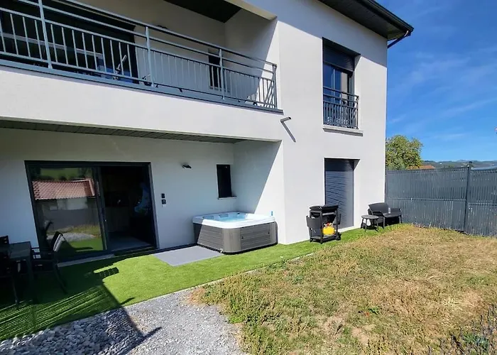 Rez-de-jardin De Maison Avec Et Borne D'arcade